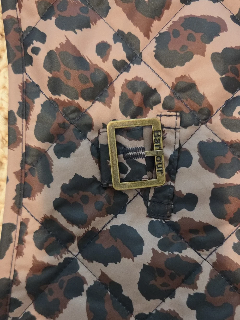 BARBOUR Boulevard Quilted Dog Coat in Dusty Pecan Jaguar Print Size Medium